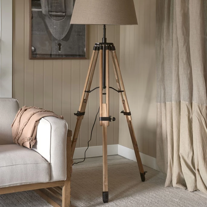 Top 10 💯 Riviera Maison Rivièra Maison Wooden Tripod Lampenfuß - Ø 64 Cm - Höhe 182 Cm - Natürlich 🔔 4 Top 10 💯 Riviera Maison Rivièra Maison Wooden Tripod Lampenfuß - Ø 64 Cm - Höhe 182 Cm - Natürlich 🔔 – Bild 2